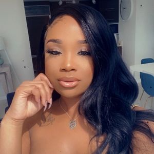 Meet your Posher, Xaviana